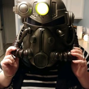 Meet your Posher, Casey